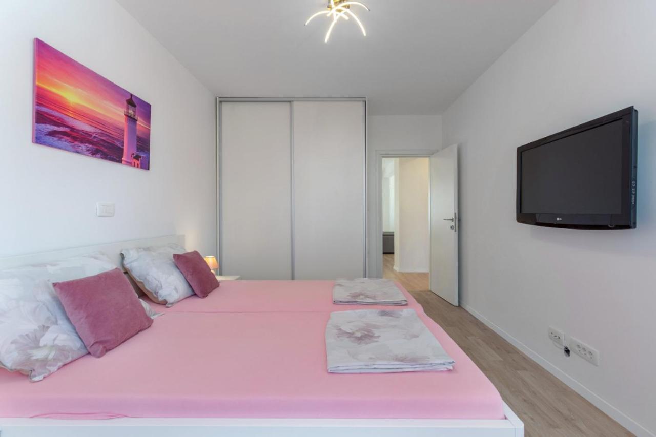 Apartmani Nicol Crikvenica Buitenkant foto